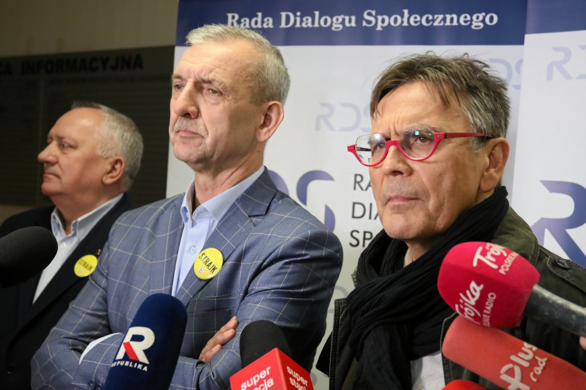 Nauczyciele są wściekli, że w egzaminach gimnazjalnych biorą udział osoby z zewnątrz.