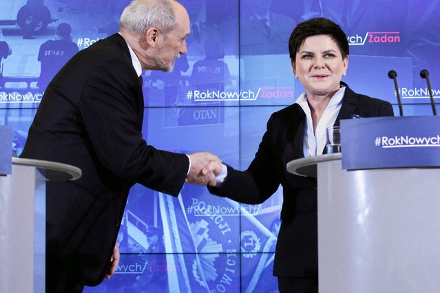 Szydło chciała dymisji Macierewicza? Tak twierdzi "Fakt".
