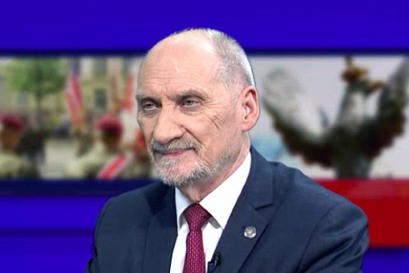 Antoni Macierewicz przerwał milczenie ws. zatrzymania Bartłomieja M. Poinformował, że za jego pupila poręczył już o. Tadeusz Rydzyk.