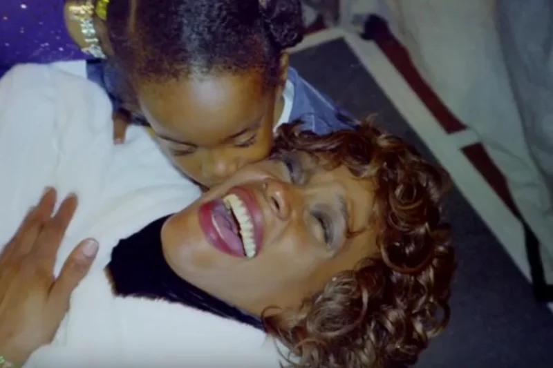 Mimo że od śmierci Whitney Houston minęło ponad 6 lat i wydaje się, że na temat życia wokalistki powiedziano już wszystko, okazuje się, że są fakty, o których nie mieliśmy pojęcia.