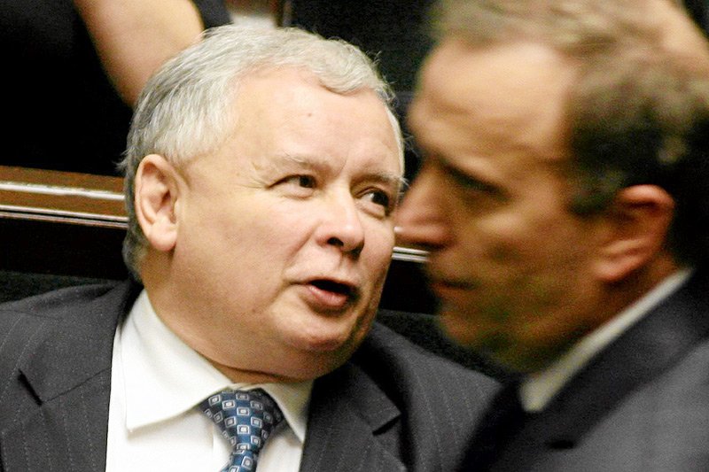 Znowu w grze o prawdziwą władzę liczą się tylko PiS i PO.