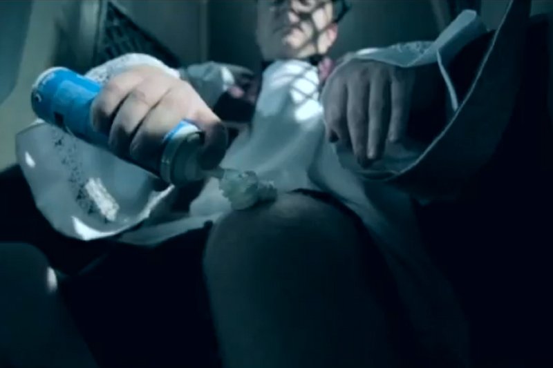 Kadr ze spotu "Spowiedź POPiS-u" Ruchu Palikota