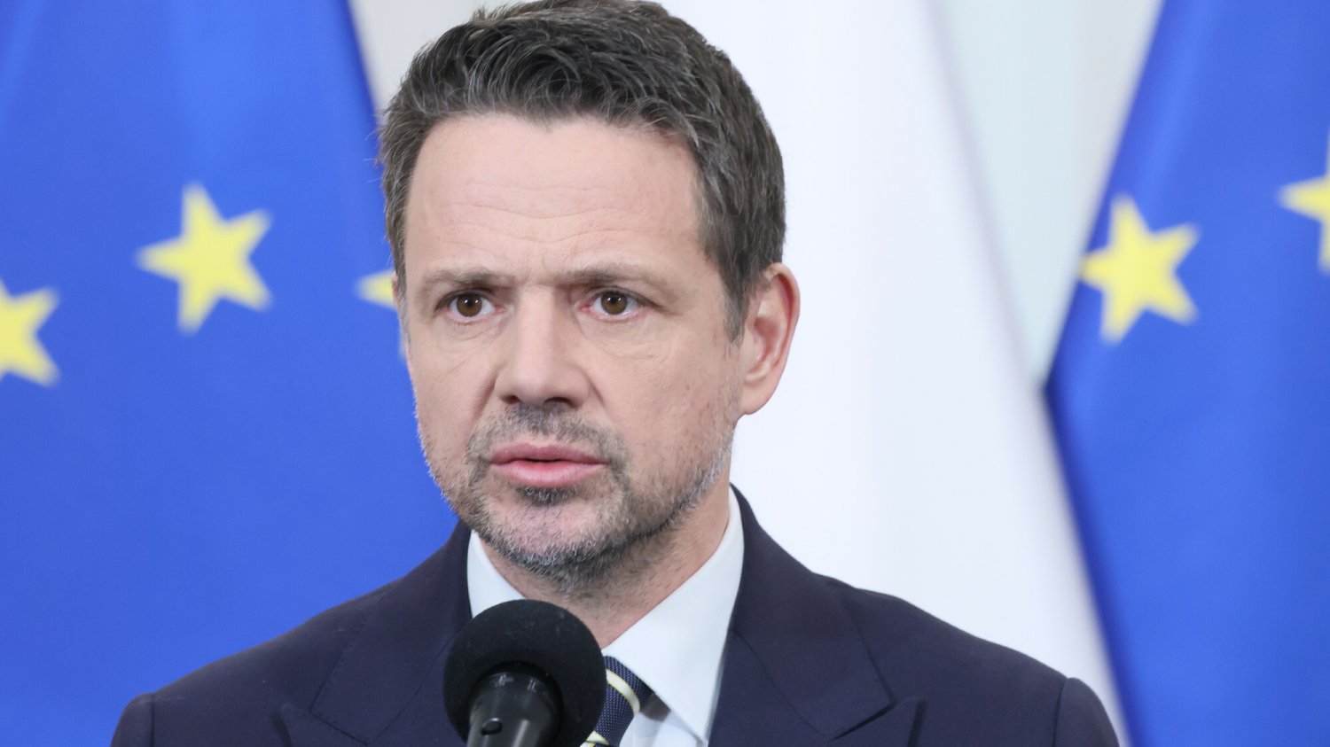 Rafał Trzaskowski wciąż na czele sondaży prezydenckich. Jednak kandydat KO traci, a zyskuje szczególnie Sławomir Mentzen.