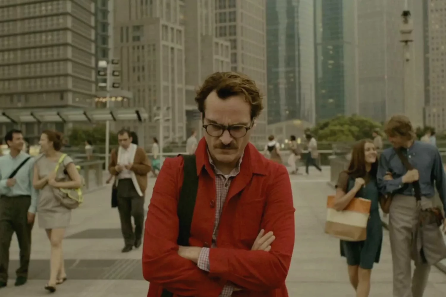 filmy o introwertykach, filmy dla introwertyków Kadr z filmu "Ona"