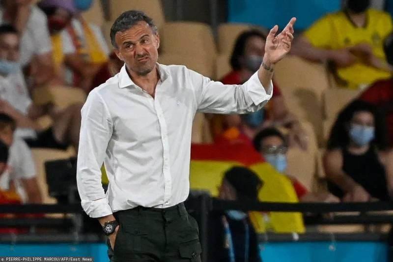 Enrique liczy, że na mecz z Polską murawa będzie lepsza. Euro 2020: Luis Enrique narzeka na murawę w Sewilli przed meczem z Polską.