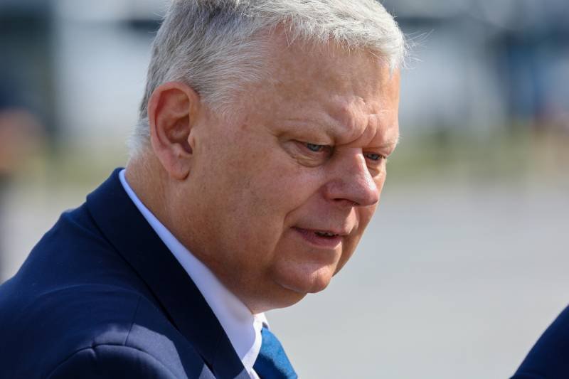 "Morawiecki omotał Kaczyńskiego" - mieli mówić politycy PiS podczas tajnego spotkania, do którego doszło w czerwcu, z inicjatywy Marka Suskiego