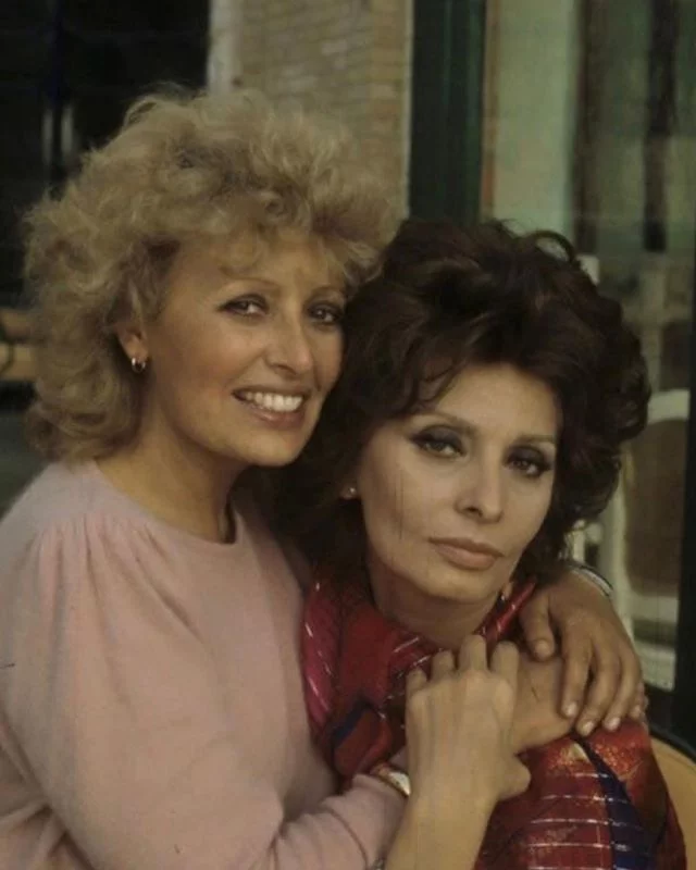 Maria Scicolone, matka Alessandry Mussolini i młodsza siostra Sophia Loren