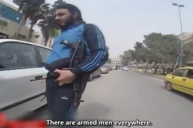 Niesamowity film z miasta rządzonego przez Państwo Islamskie. Syryjka z ukrycia filmowała świat ISIS