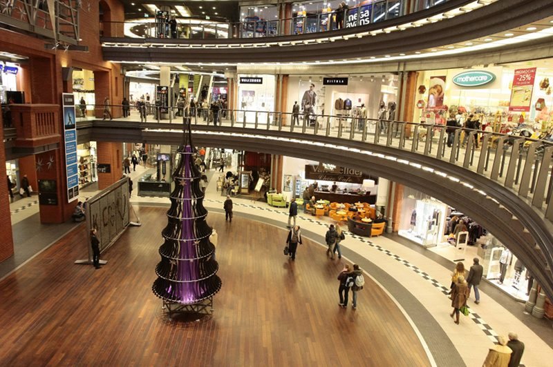 Dekoracje świąteczne najwcześniej pojawiają się w centrach handlowych