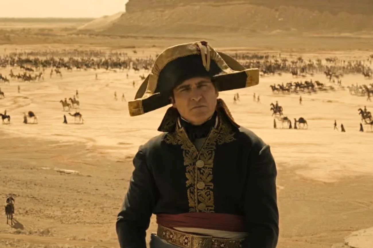 Pokazano zwiastun filmu "Napoleon" z Joaquinem Phoeniksem.