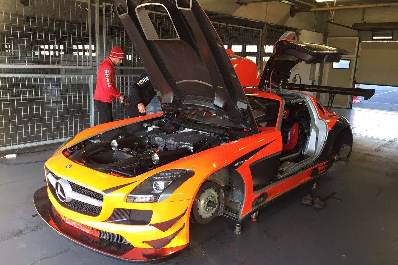 Robert Kubica wystartuje w 12-godzinnym wyścigu. Zasiądzie za sterami 600-konnego mercedesa