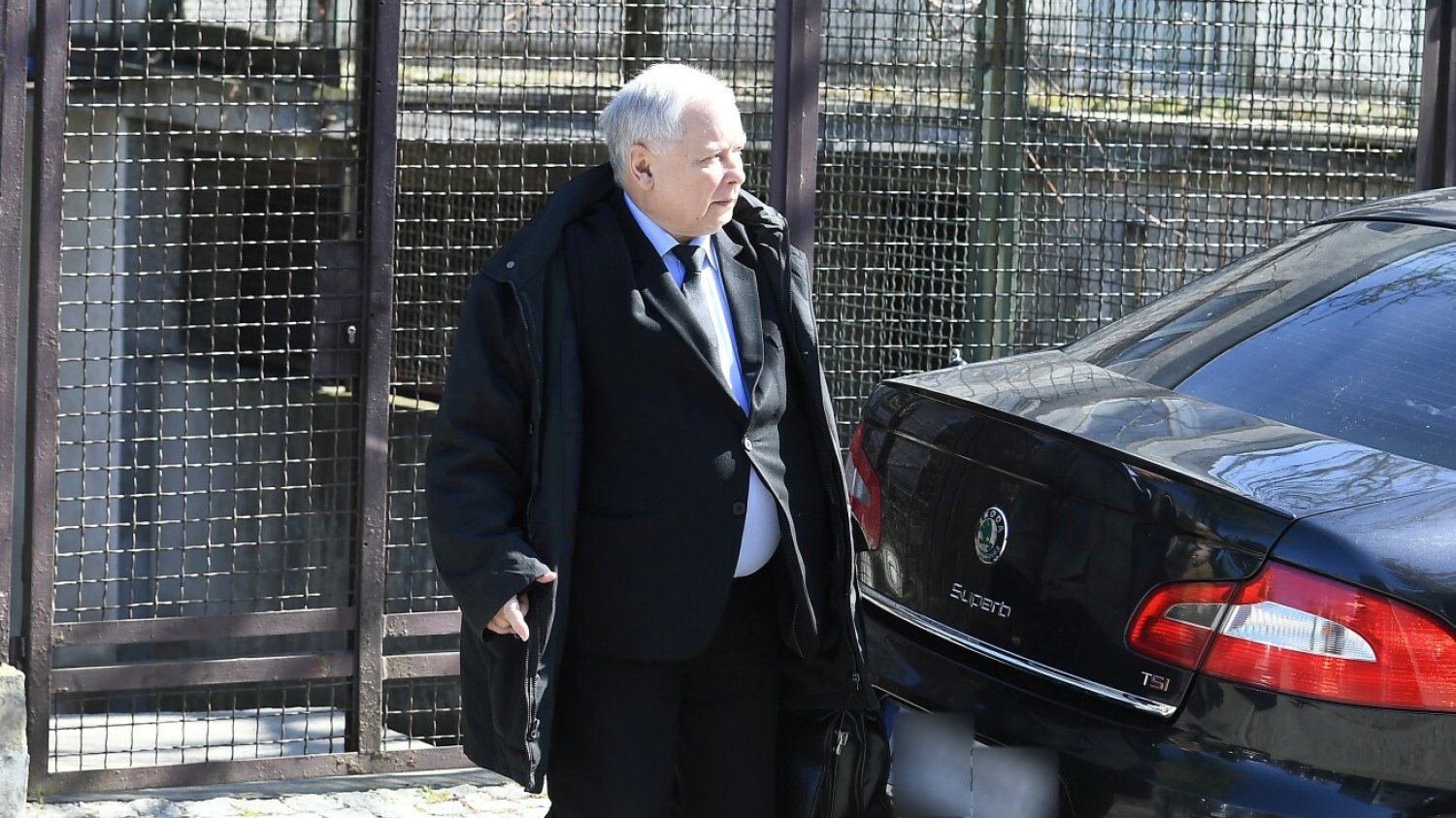 Jarosław Kaczyński ma wybierać się za granicę. Ujawniono powód.