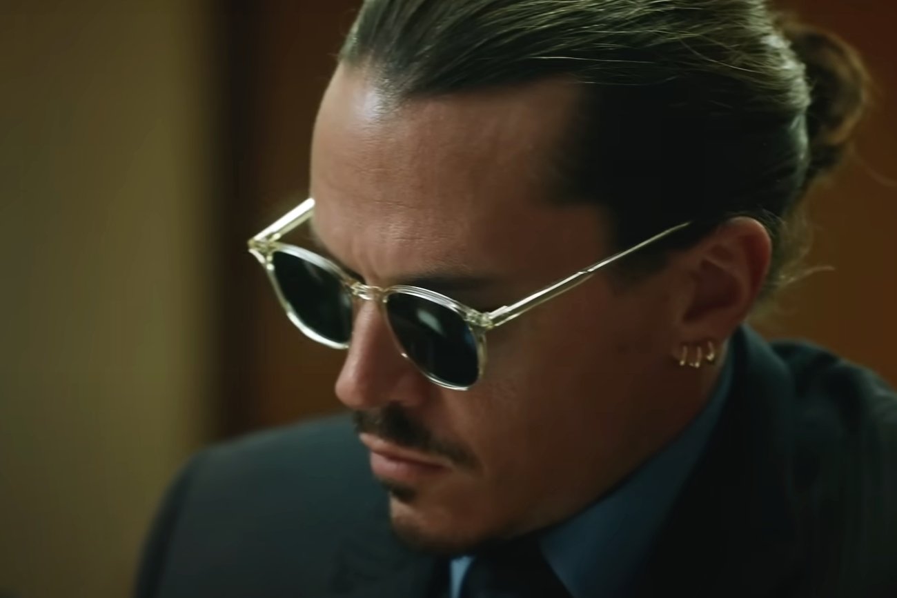 Zwiastun pierwszego filmu o procesie Deppa i Heard już jest. Zwiastun pierwszego filmu o procesie Deppa i Heard już jest.