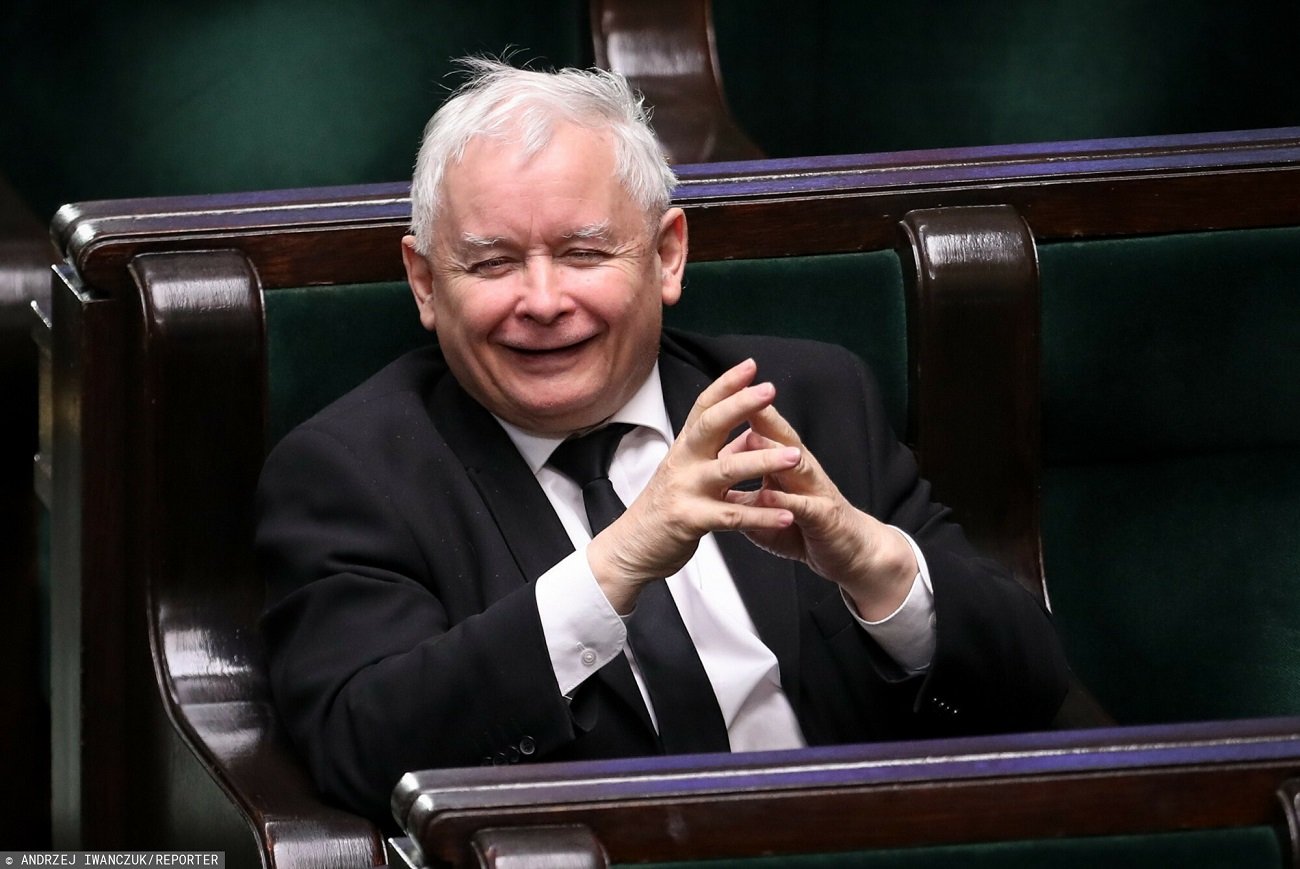 Kolejny sondaż korzystny dla PiS.