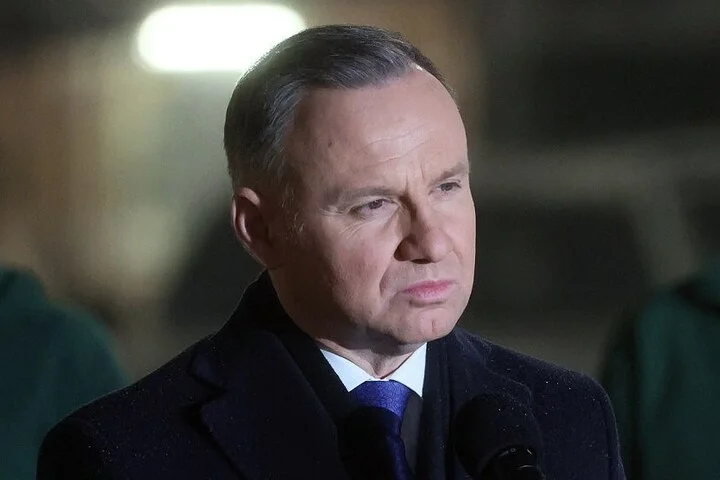Duda nie wyciągnie Kamińskiego i Wąsika zza krat. Prezydent ma inny plan