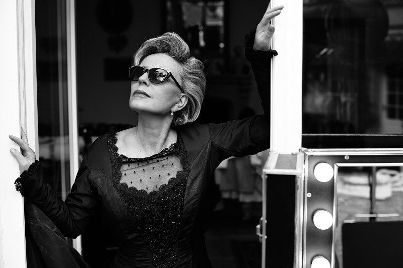 Krystyna Janda jako jedna z niewielu znanych osób osiągnęła sukces w branży kosmetycznej