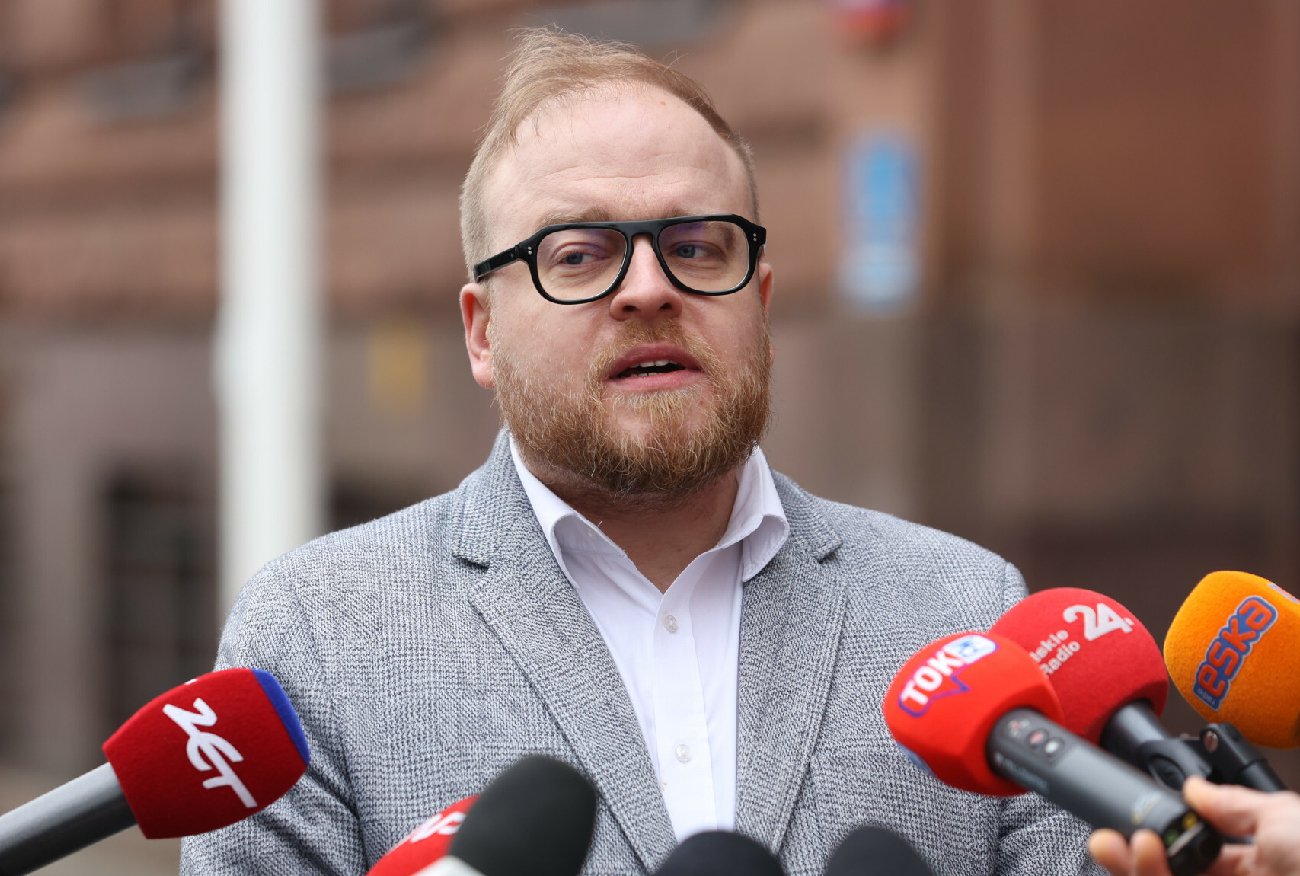 Żądał przeprosin od Zełenskiego za Wołyń. Rzecznik MSZ zawieszony.