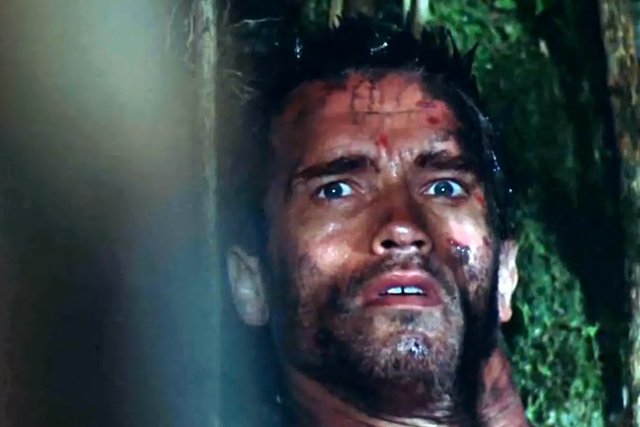 W zestawieniu lektorskich głosów posłużono się fragmentem filmu "Predator" z 1987 roku