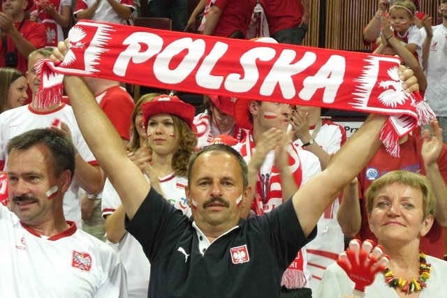 Nasza duma narodowa rzadko sięga dalej niż poza stadiony.