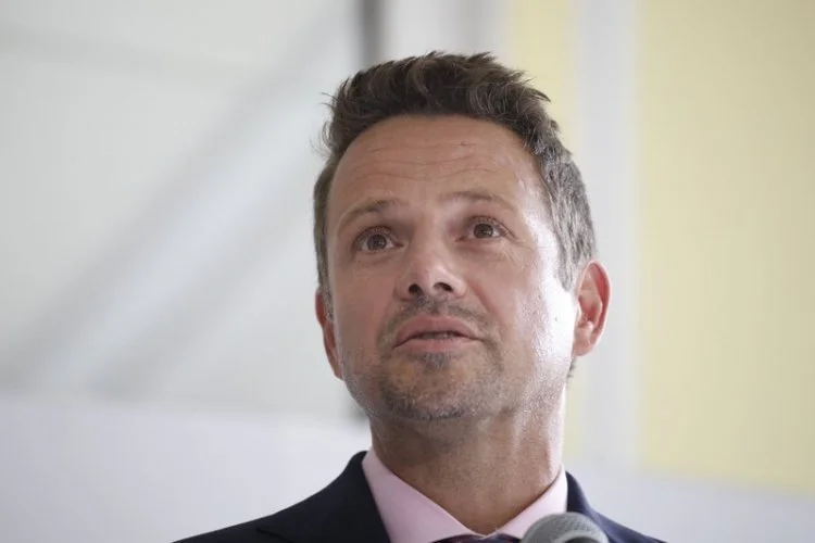 Kandydat opozycji na prezydenta. Kto zagraża Trzaskowskiemu? [SONDAŻ]