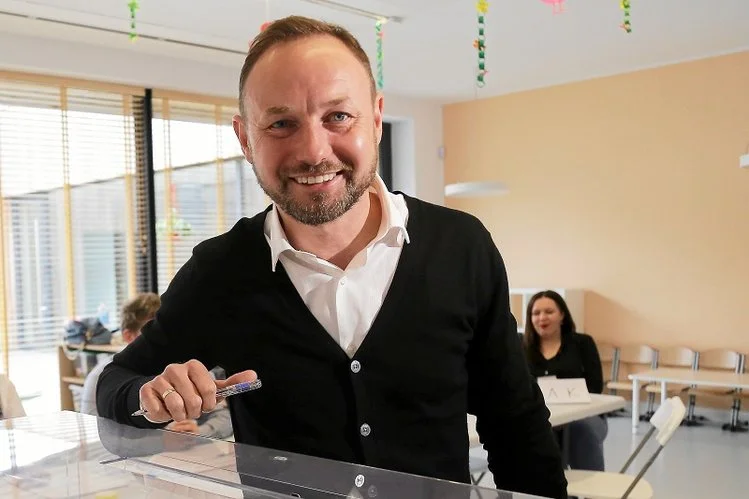 Tomasz Frankowski zapewnia, że poradzi sobie z atakami hejterów, ma tylko prośbę, by nie atakowali jego dzieci.