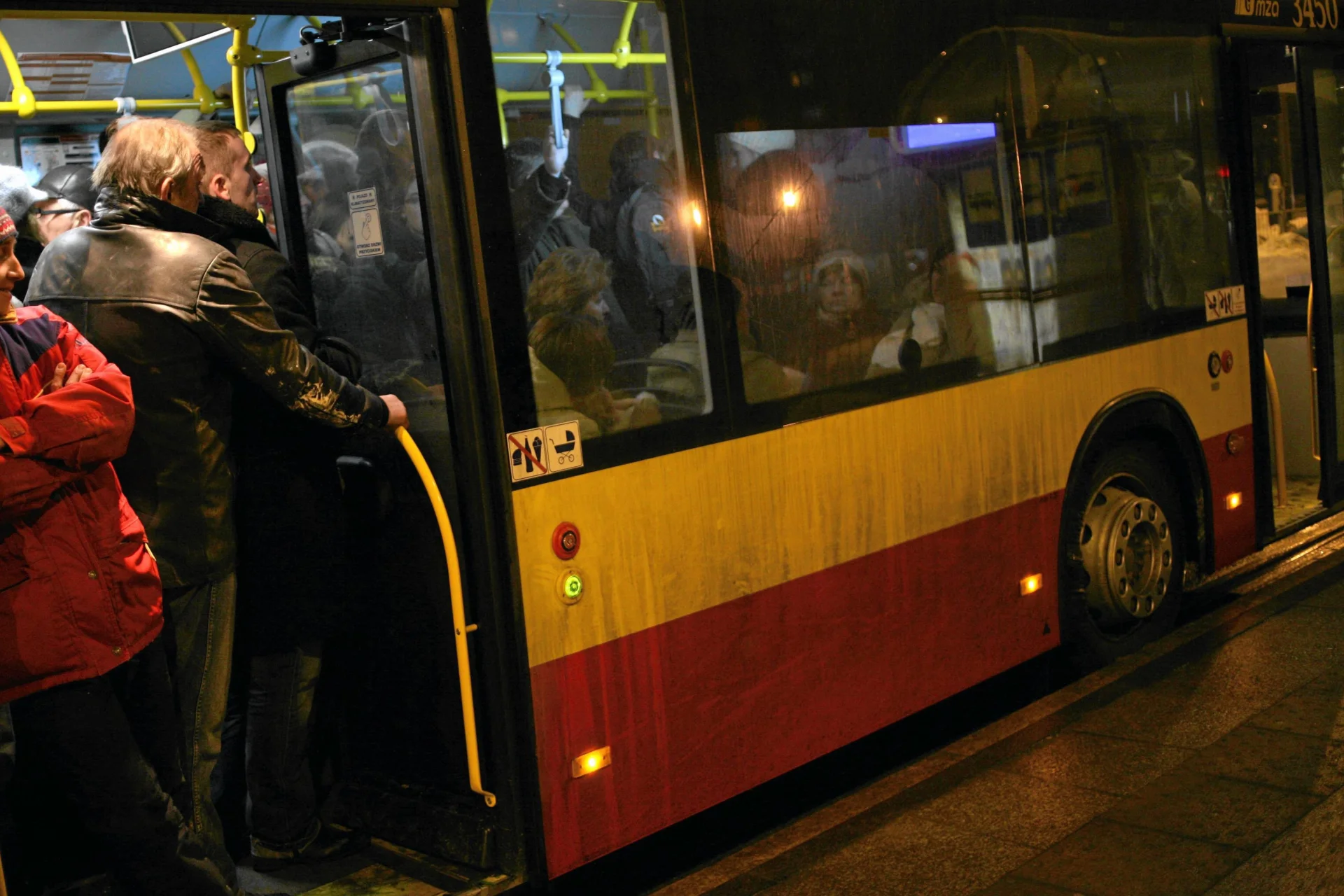 AUTOBUS LINII 190 .