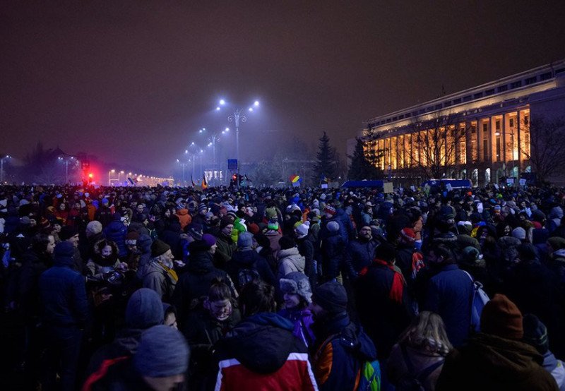 Rumuni mają dość korupcji, teraz domagają się dymisji rządu.