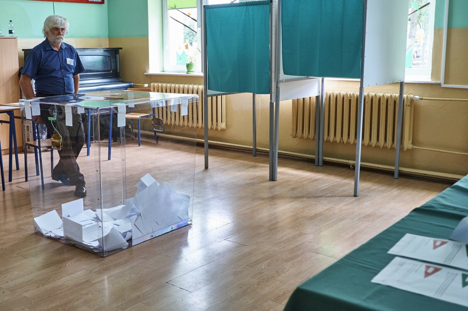 Głosowanie podczas jednego z referendów. Zdjęcie ilustracyjne.