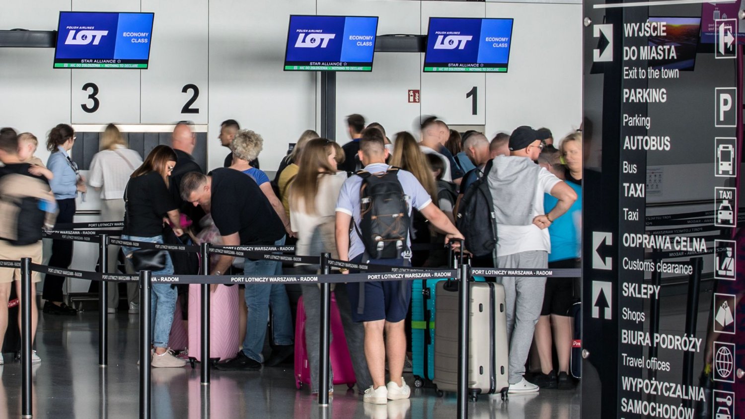 Z Radomia do mistrzów all inclusive. Lotnisko czeka nowe otwarcie