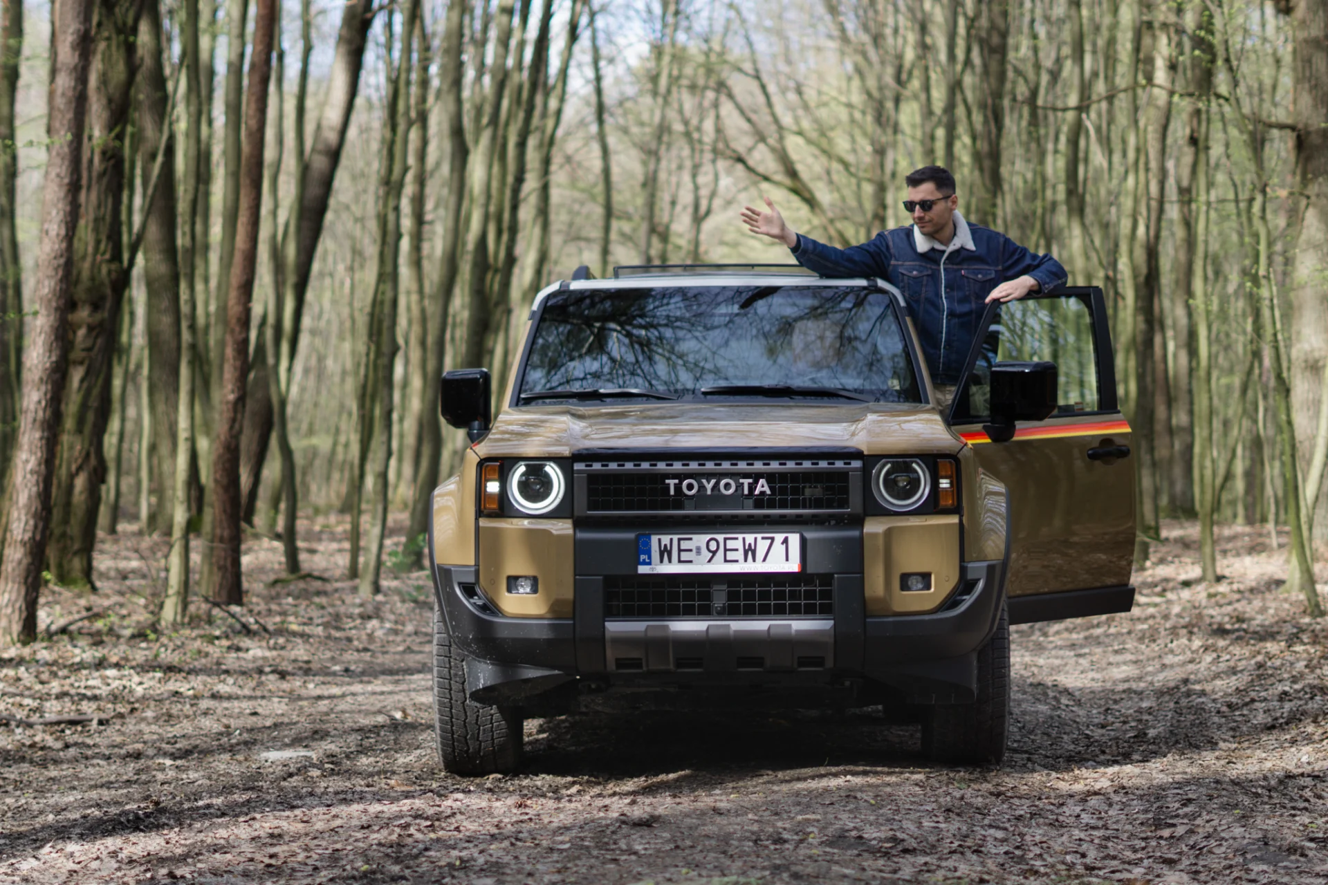 Zrobiłem z Land Cruisera moje "daily". Nawet w mieście nie miałem dość tego kolosa Toyota Land Cruiser First Edition – test. Tym się różni od Jeepa Wranglera