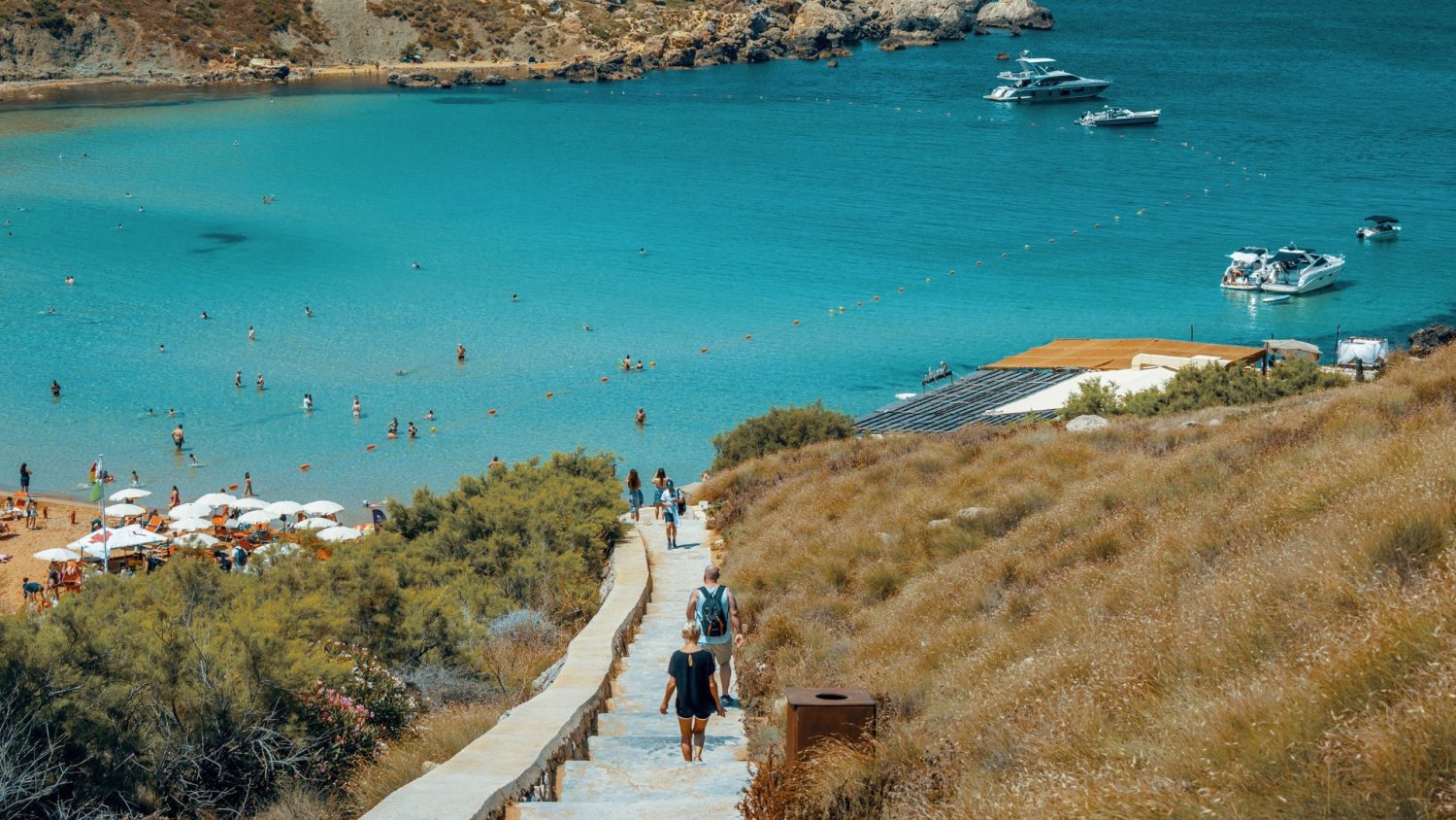 Takiej burzy na ulubionej wyspie Polaków nie było od 60 lat. Wiemy, co z wyjazdami