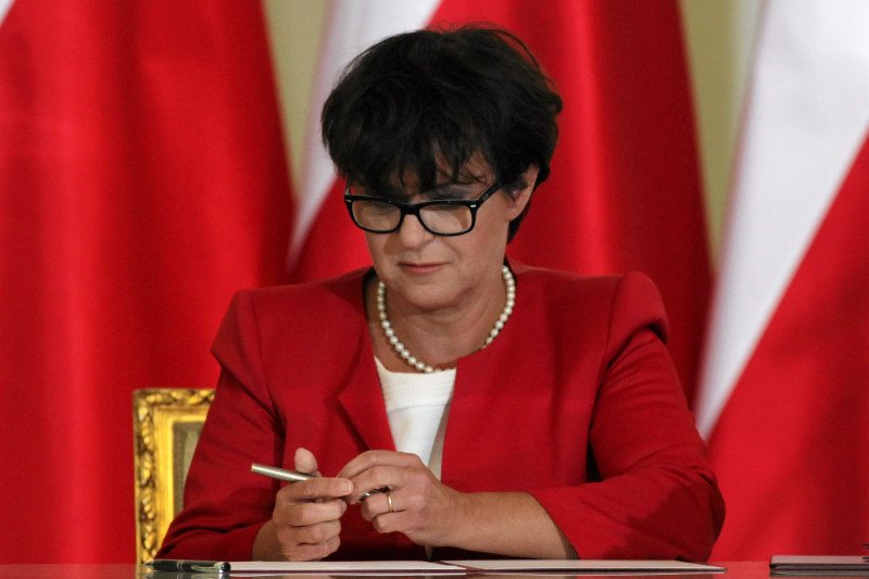 Kluzik-Rostkowska nastawia rodziców przeciw nauczycielom? Giertych: Ma rację. Minister nie może się bać