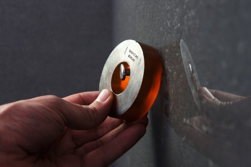 Mydło zaprojektowane przez Sebastiana Bergne zachowuje elegancki wygląd przez dłuższy czas użytkowania