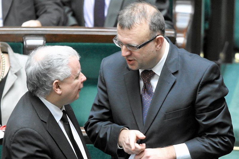 Kazimierz Michał Ujazdowski sprzeciwia się prezesowi Jarosławowi  Kaczyńskiemu. "Nigdy nie autoryzuję prób odwołania Donalda Tuska"