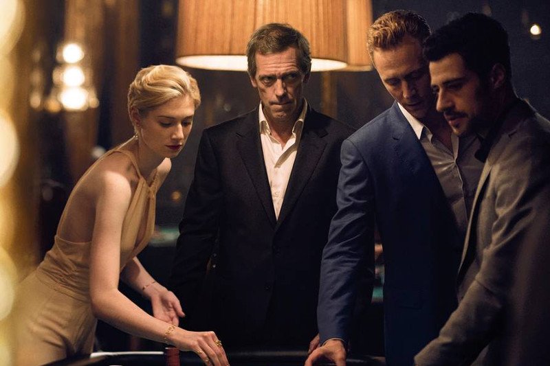 W roli dziewczyny Ropera występuje znana z "Wielkiego Gatsby" Elizabeth Debicki, którą w przyszłym roku zobaczymy też w "Strażnikach Galaktyki 2".