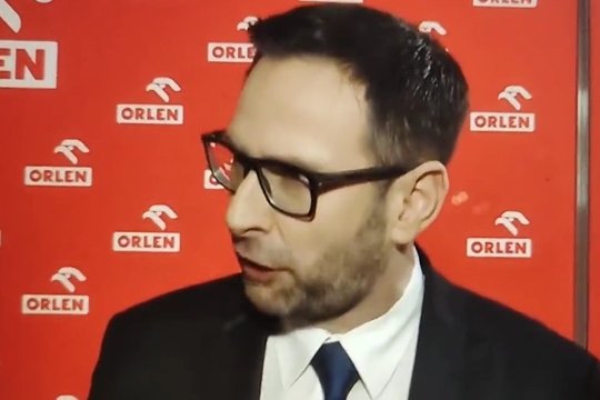 Daniel Obajtek podczas konferencji prasowej
