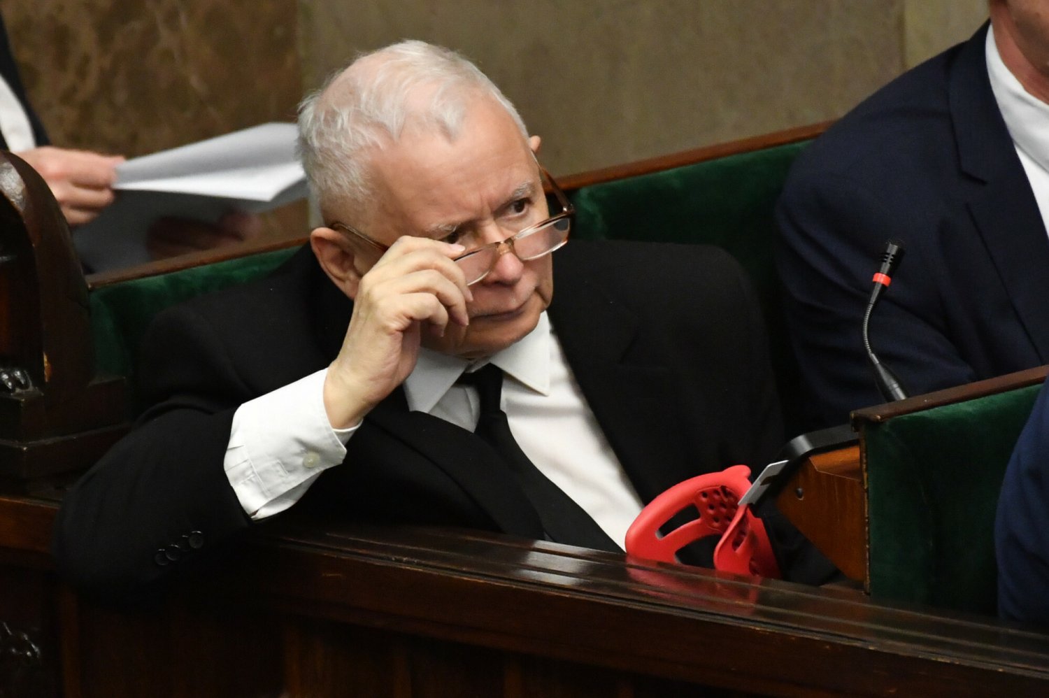 PiS w nowym sondażu nie może liczyć na większość nawet wspólnie z Konfederacją.