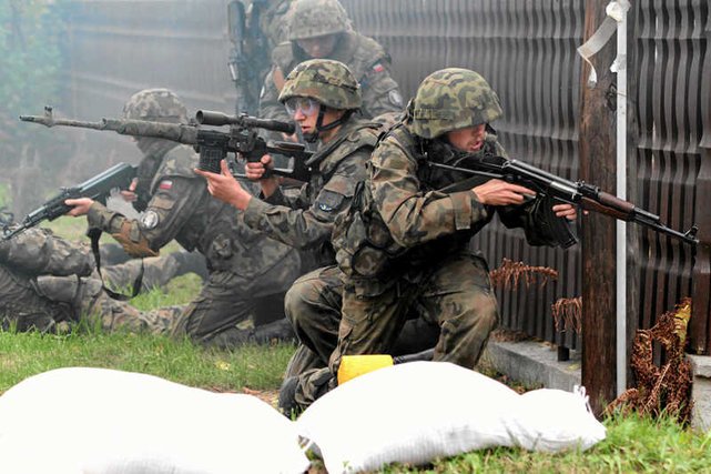 Od dziś zmieniają się struktury rodzajów sił zbrojnych w Polsce