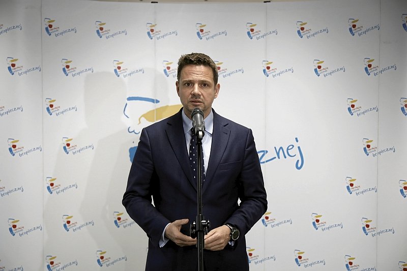 Kierowany przez Rafała Trzaskowskiego warszawski ratusz zawiesił umowę z przewoźnikiem Arriva. Kierowany przez Rafała Trzaskowskiego warszawski ratusz zawiesił umowę z przewoźnikiem Arriva.