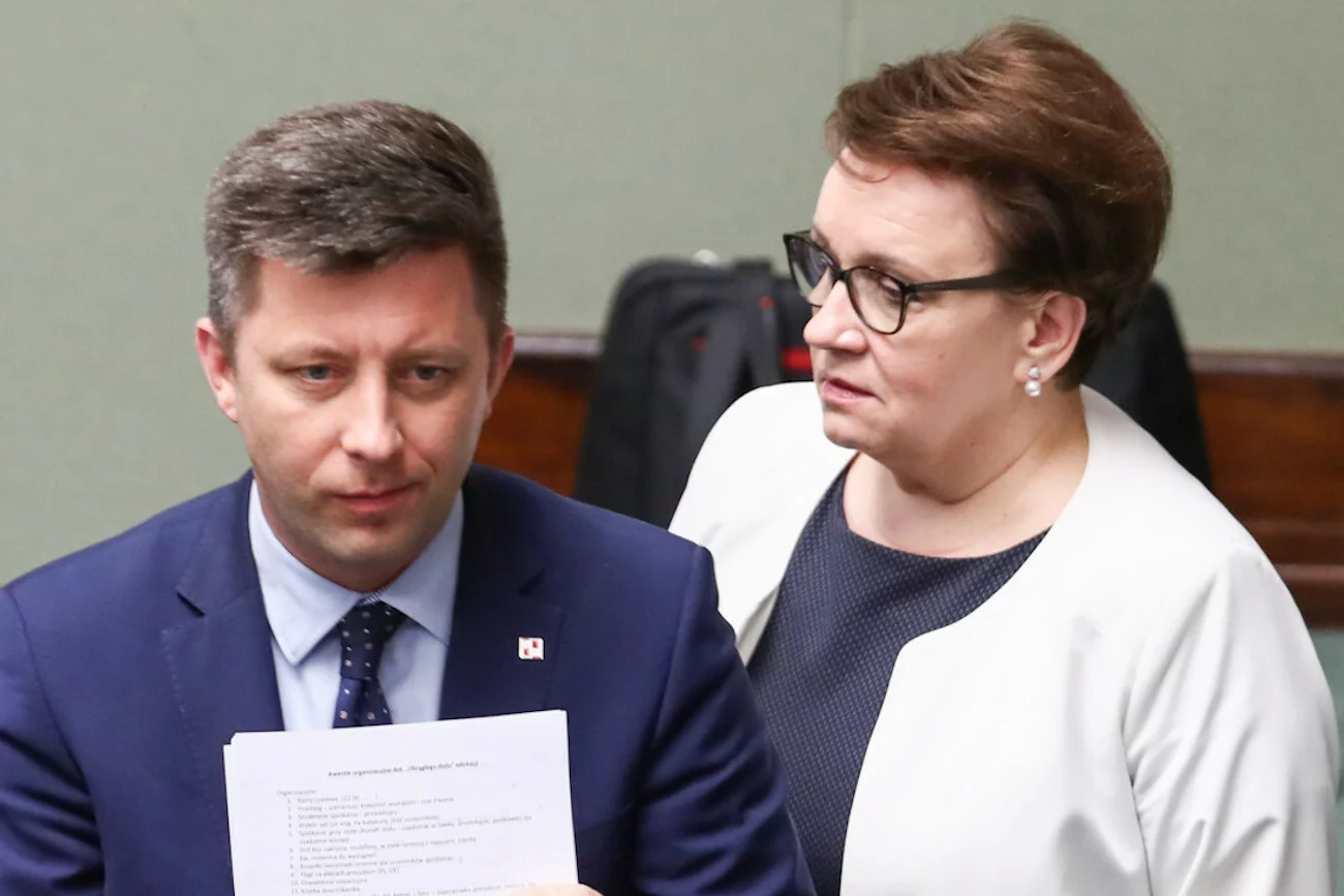Na stronie poufnarozmowa.com pojawiły się kolejne treści mogące pochodzić ze skrzynki mailowej Michała Dworczyka.