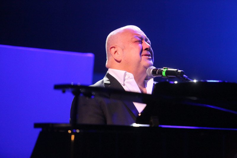 Stanisław Soyka zagrał swój utwór "Tolerancja" na konferencji z okazji wiosennej ramówki TVN.