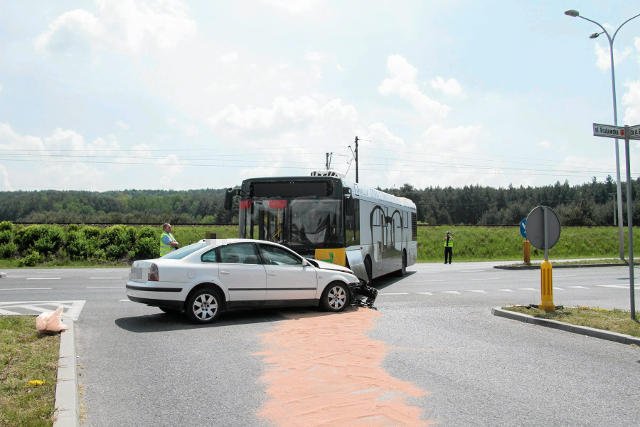 Policjanci apelują o sprawne poruszanie się na jezdni, ale nie o brak rozsądku.