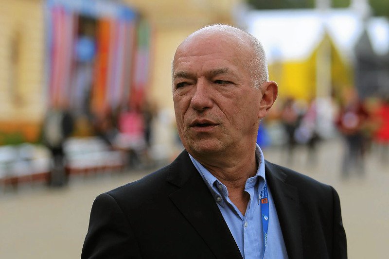 Zbigniew Ćwiąkalski był ministrem sprawiedliwości w rządzie PO-PSL. W dzisiejszym "Fakcie" ukazał się artykuł o jego córce.