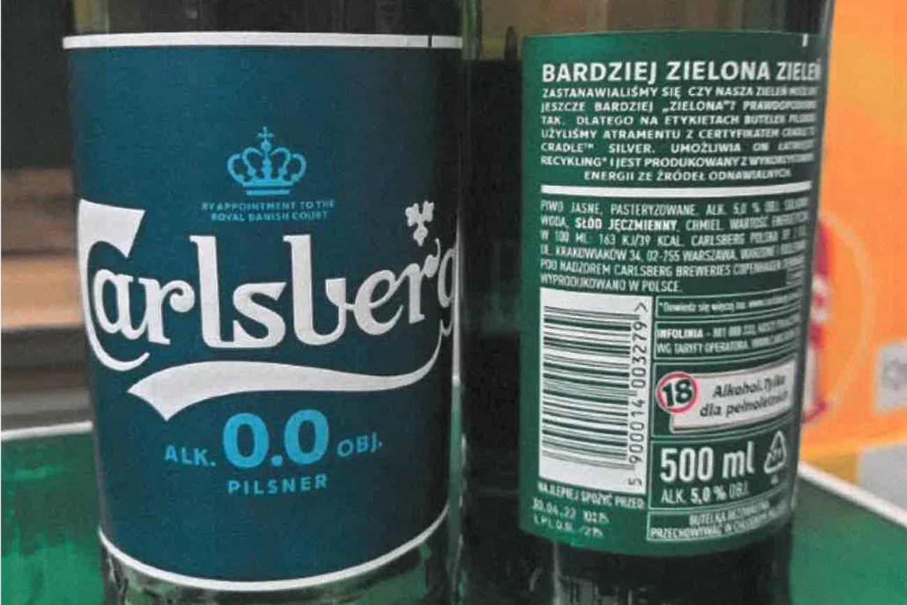 GIS ostrzega, że dostępne m. in. w Biedronce piwo Carlsberg Pilsner Premium 500 ml "bezalkoholowe" jest tylko z nazwy  widniejącej na przedniej etykiecie butelki. W rzeczywistości zawartość alkoholu to 5,0 proc. obj.