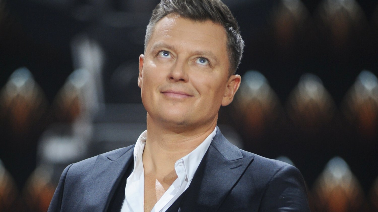 Rafał Brzozowski o wierze. Mówi, że modlitwa pomogła mu w walce o spadek