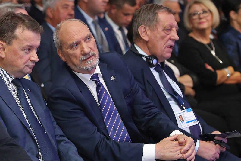 Minister Jan Szyszko pozazdrościł Mariuszowi Błaszczakowi i Antoniemu Macierewiczowi i chce mieć swoją policję? Na to wygląda.
