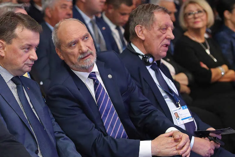 Minister Jan Szyszko pozazdrościł Mariuszowi Błaszczakowi i Antoniemu Macierewiczowi i chce mieć swoją policję? Na to wygląda.