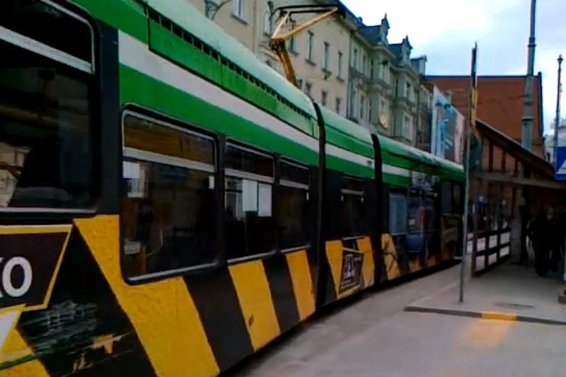 Fotoreporter nagrał awanturę w poznańskim tramwaju.