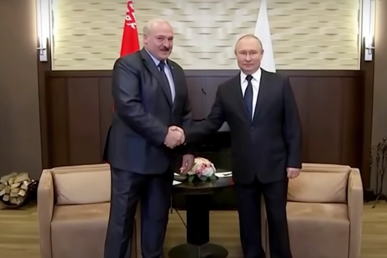 Białoruski dyktator spotkał się niedawno w Soczi z Władimirem Putinem.