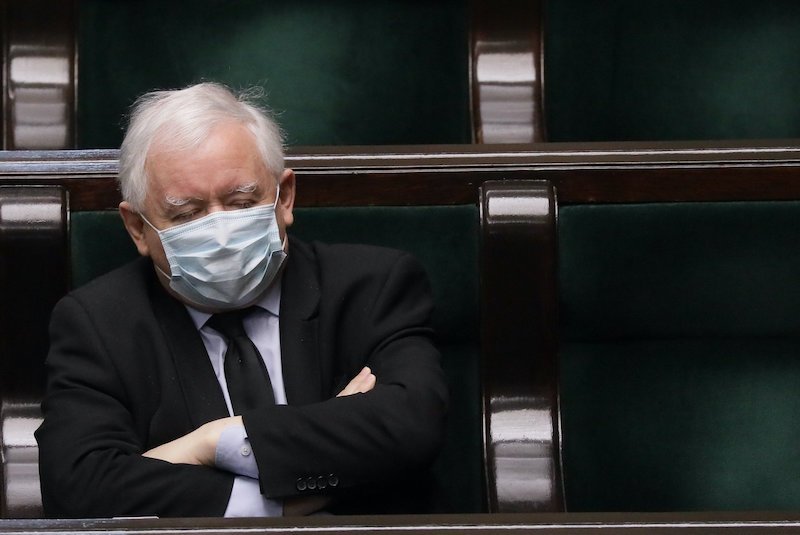 "Prezes i Spółki" to biznesowa biografia Jarosława Kaczyńskiego, prezesa PiS. Autorki książki to Agata Kondzińska i Iwona Szpala, dzienikarki "Gazety Wyborczej".